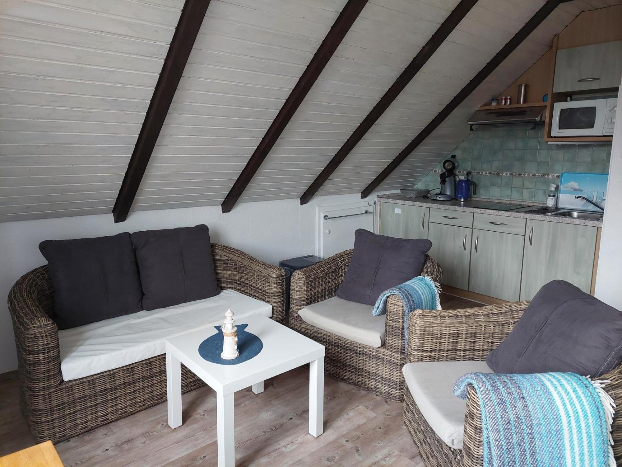 Panzer Allergiker Ferienwohnung In Burg Fehmarn Exterior foto